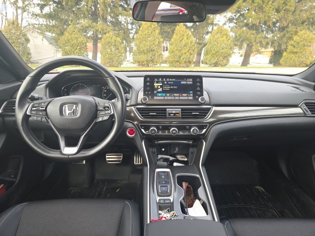 2018 Honda Accord Sport 2.0T photo 4