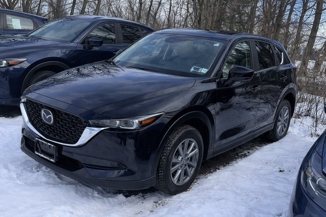 2025 Mazda CX-5 S Preferred package's photo
