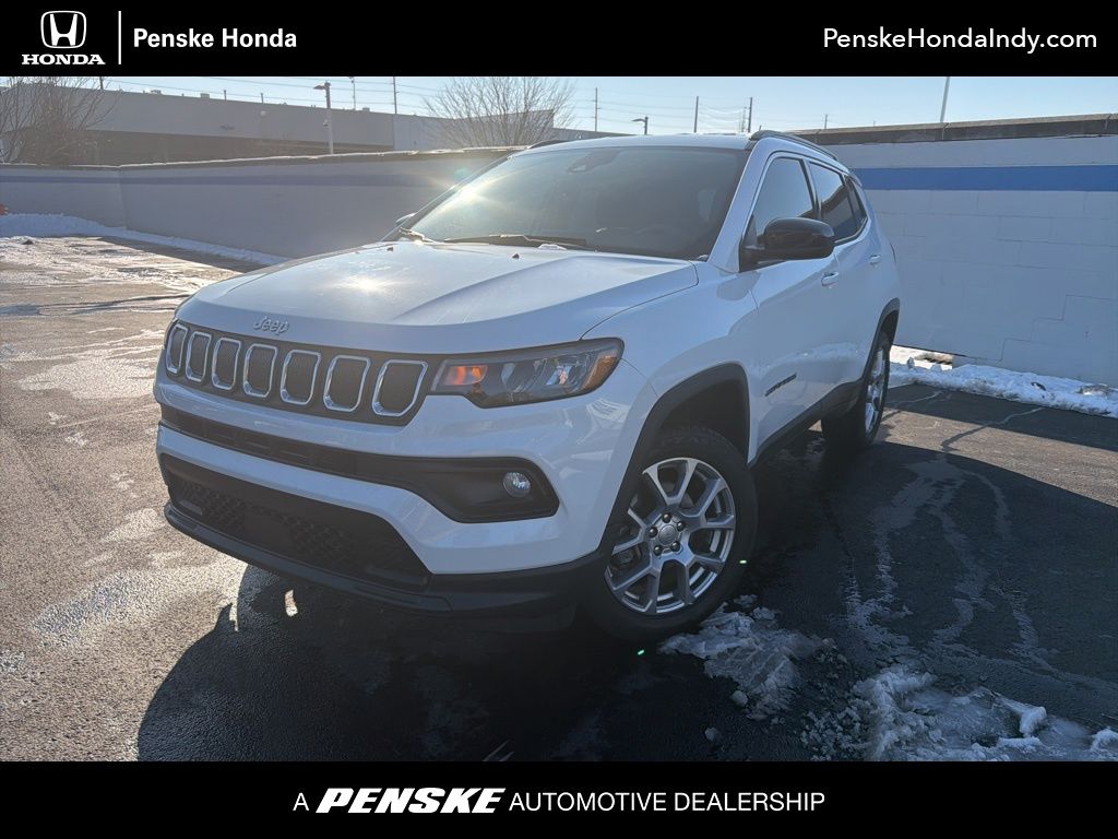 2022 Jeep Compass Latitude Lux's photo
