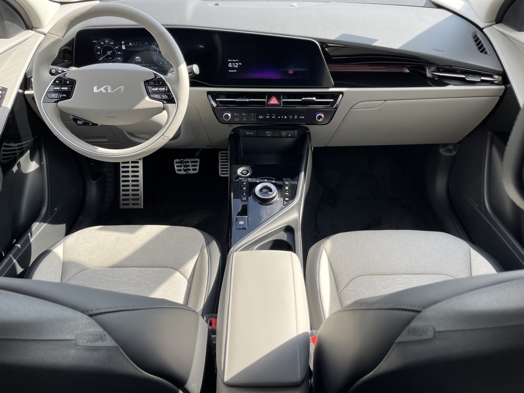 2023 Kia Niro EV Wave photo 2