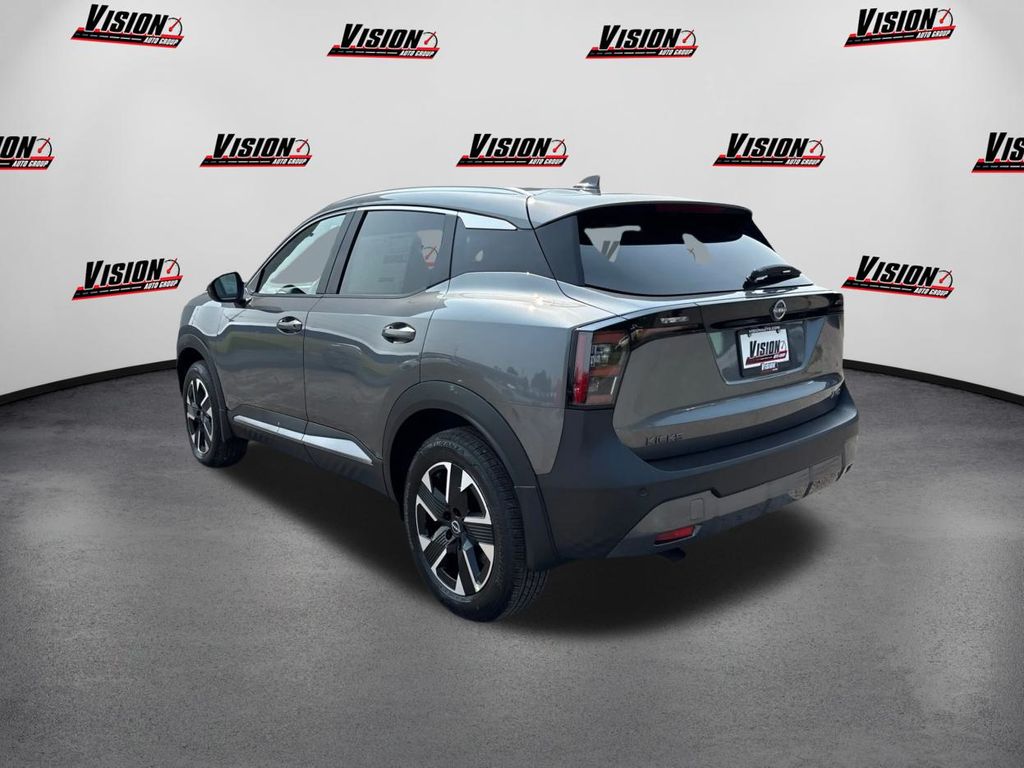 2025 Nissan Kicks SV photo 7
