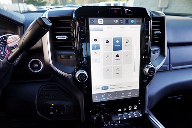 New 2026 Granite Crystal Metallic Clear-Coat Exterior Paint RAM Big Horn image 32