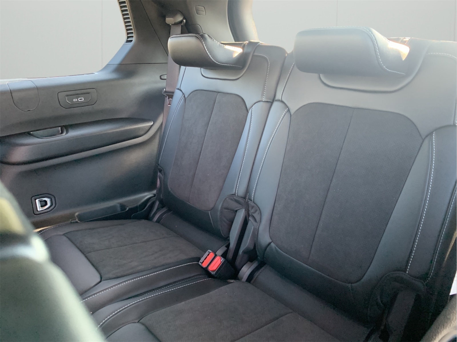 2025 Jeep Grand Cherokee Altitude X photo 27