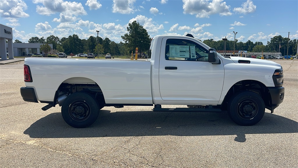 2025 Ram 2500 Tradesman photo 8