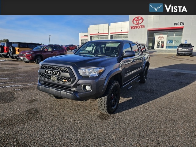 2020 Toyota Tacoma SR5's photo