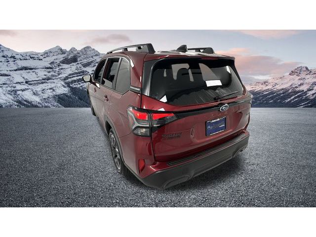 2025 Subaru Forester Premium photo 4