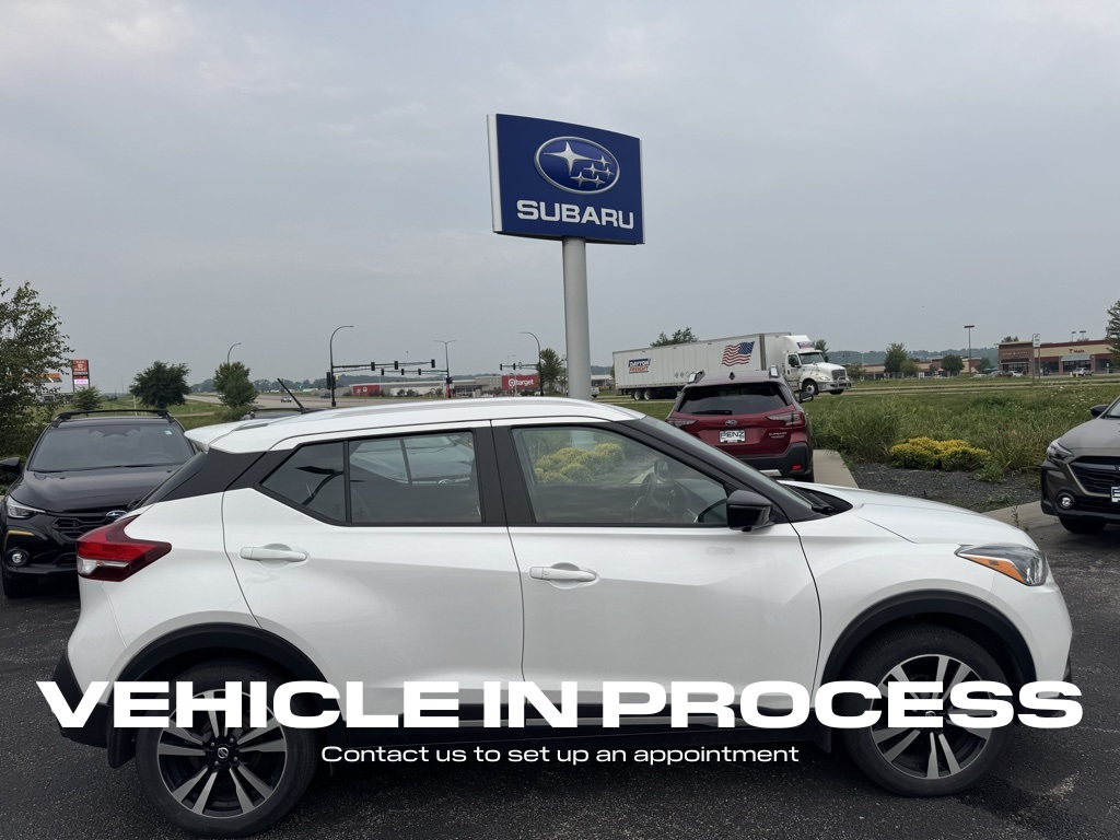 Used 2020 Nissan Kicks SR with VIN 3N1CP5DV3LL539749 for sale in Rochester, Minnesota