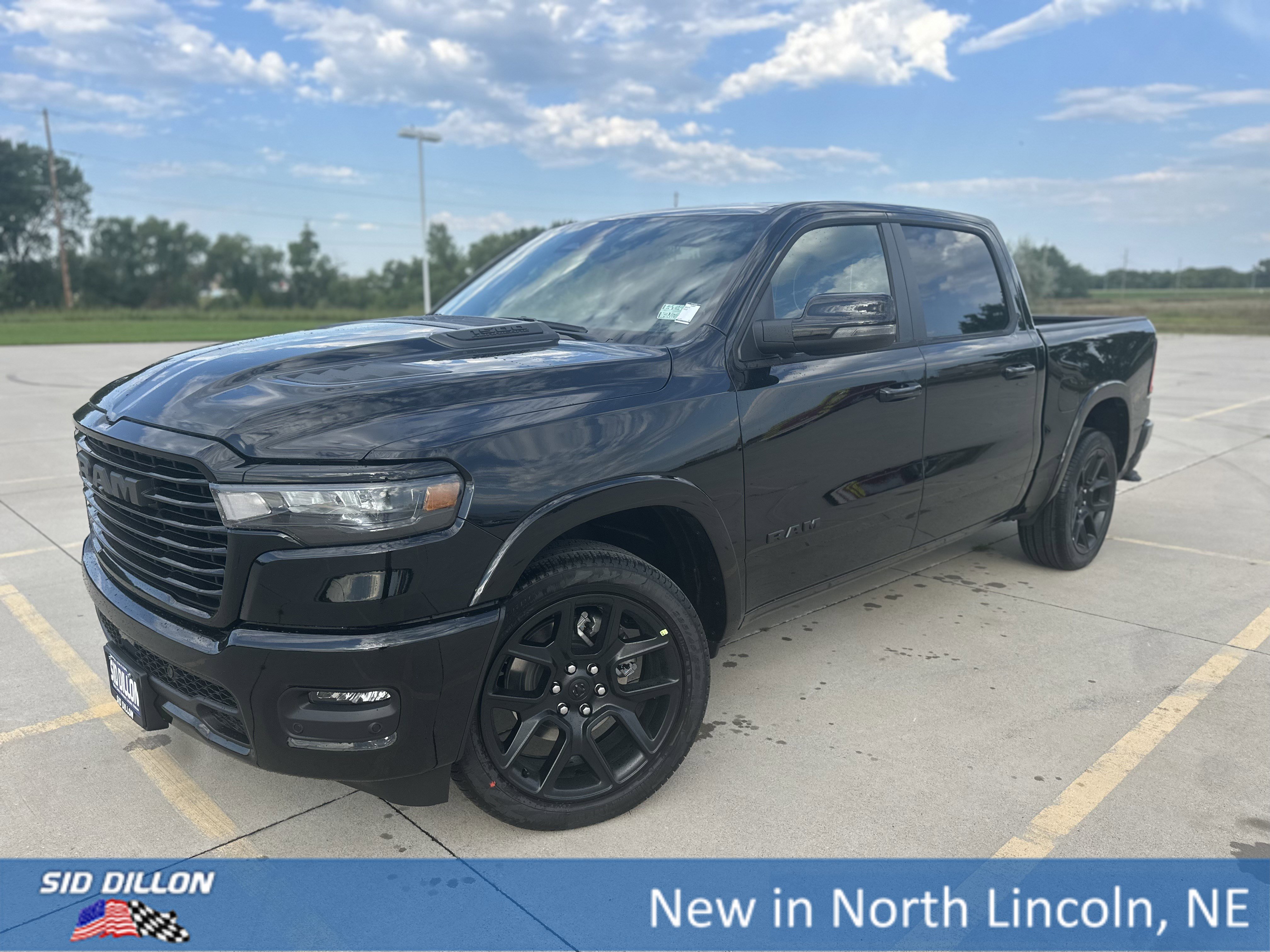 2026 RAM Ram 1500 Pickup Laramie's photo