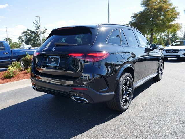 2026 Mercedes Benz GLC 300 photo 4