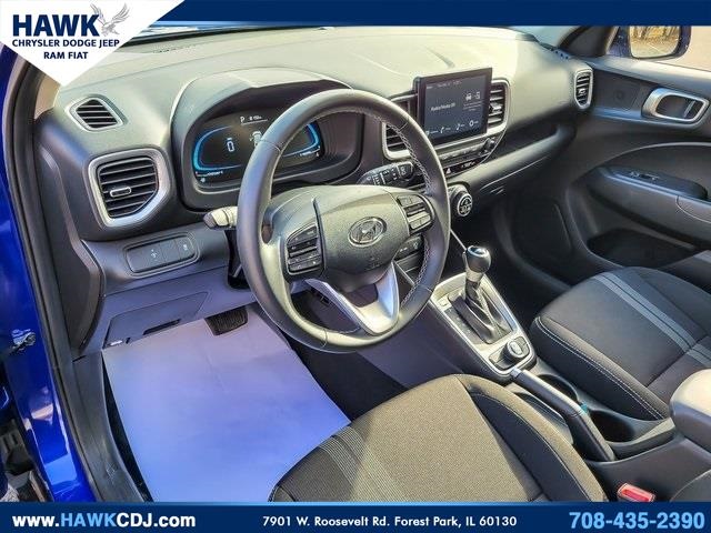 2025 HYUNDAI VENUE - Image 9