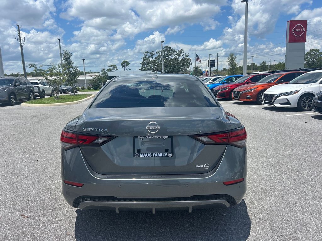 2025 Nissan Sentra SV photo 4