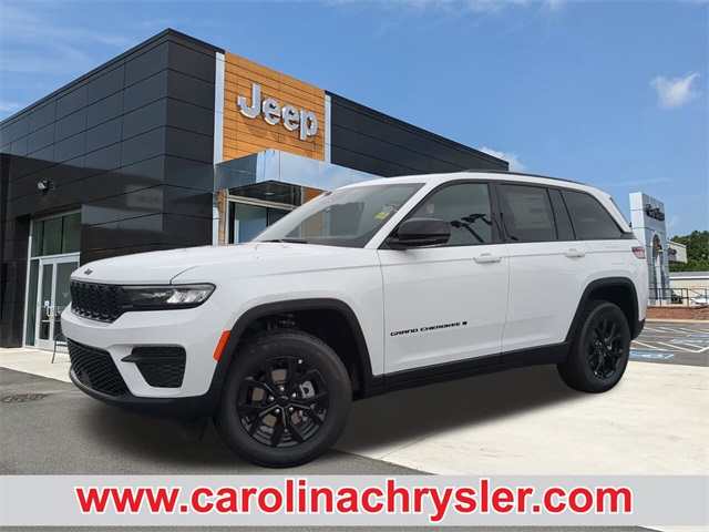 2025 Jeep Grand Cherokee Altitude's photo