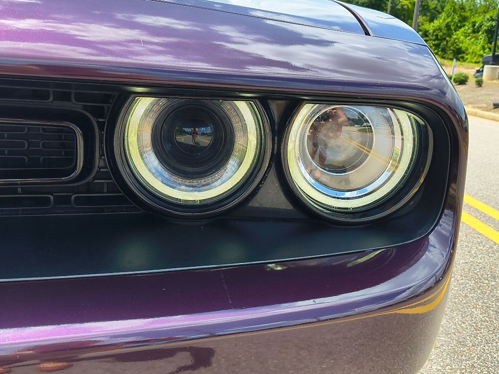 2022 Dodge Challenger SXT photo 10