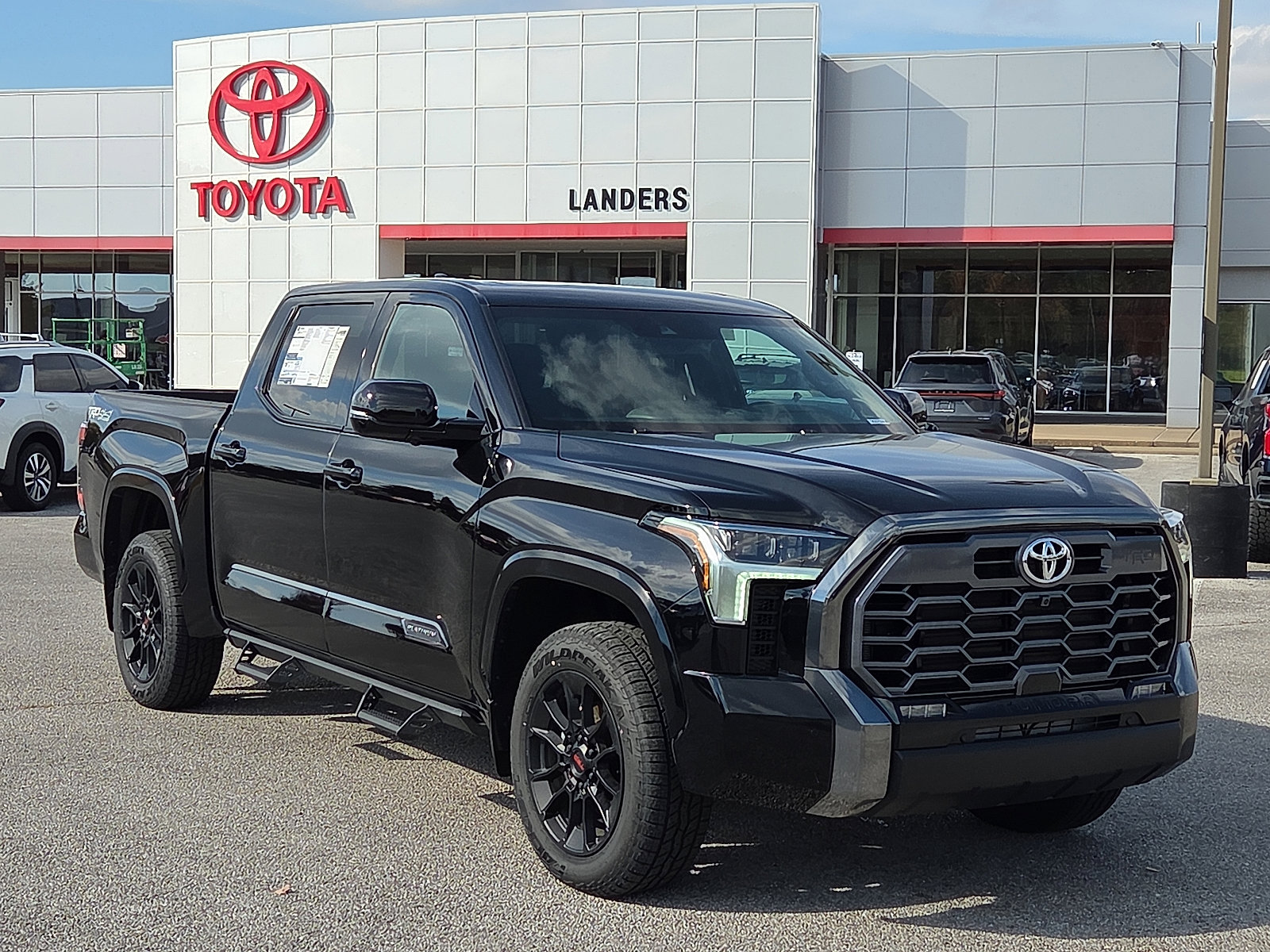 2026 Toyota Tundra Platinum's photo