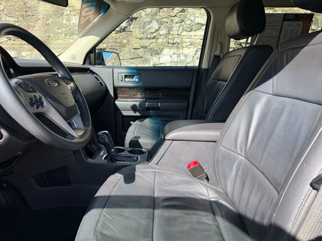 2019 Ford Flex SEL photo 19