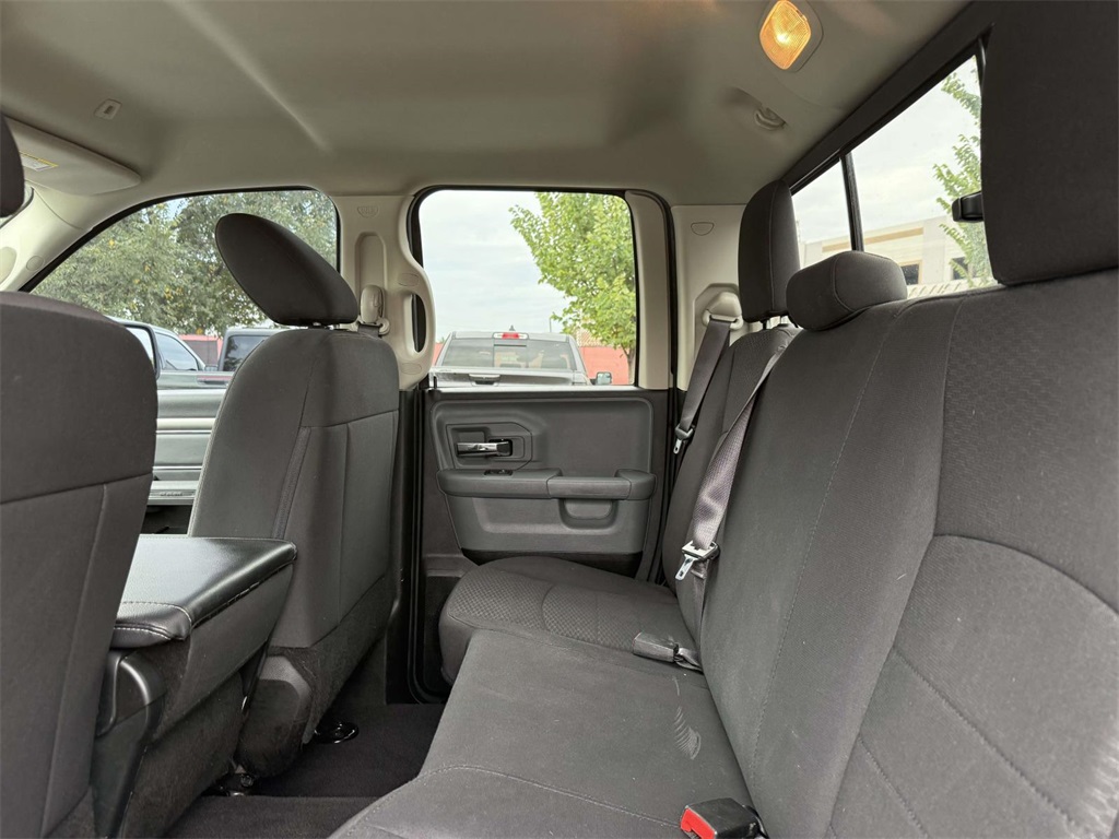 2019 Ram 1500 Classic Warlock photo 12