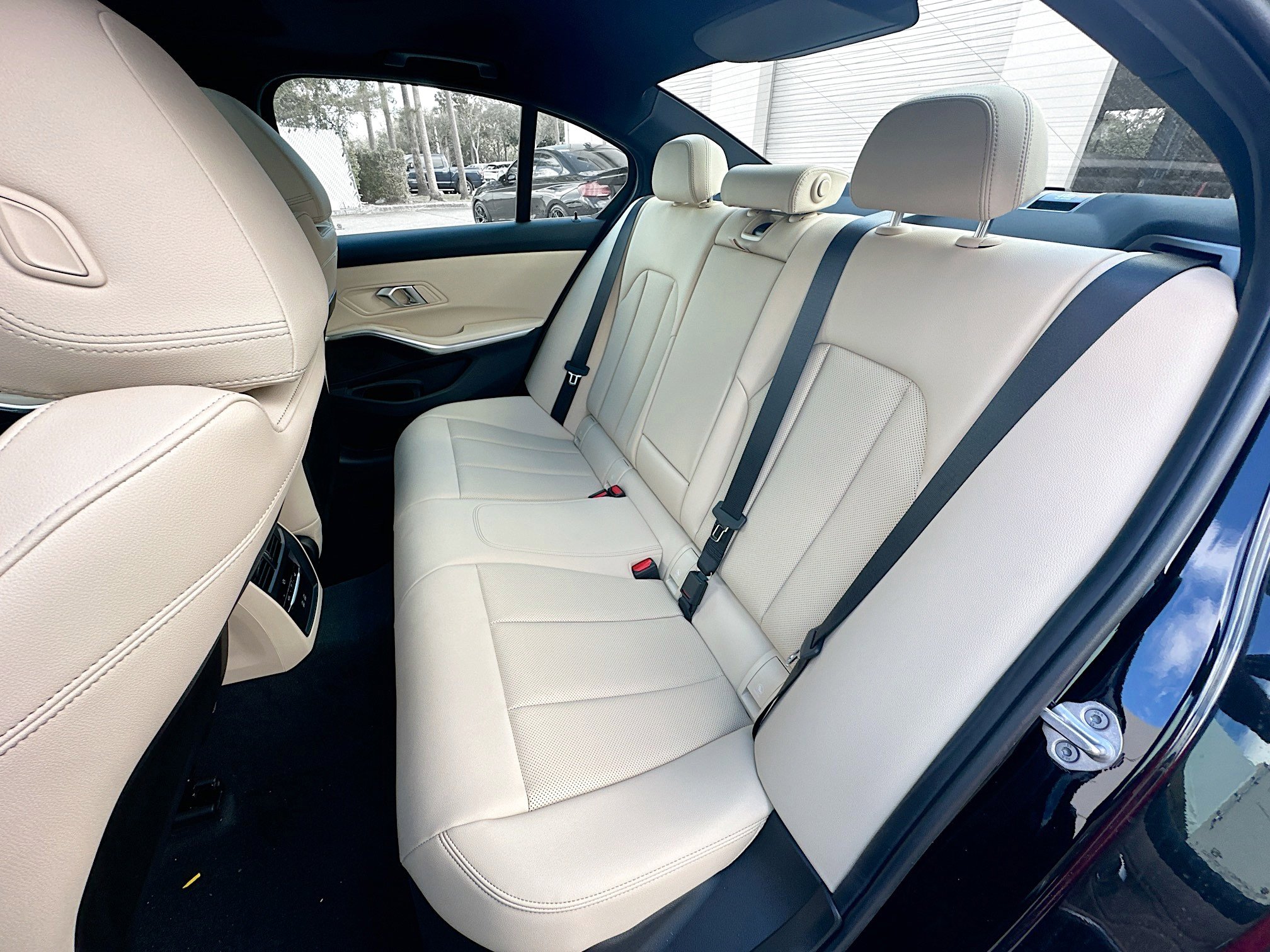 2025 Bmw 330i photo 24