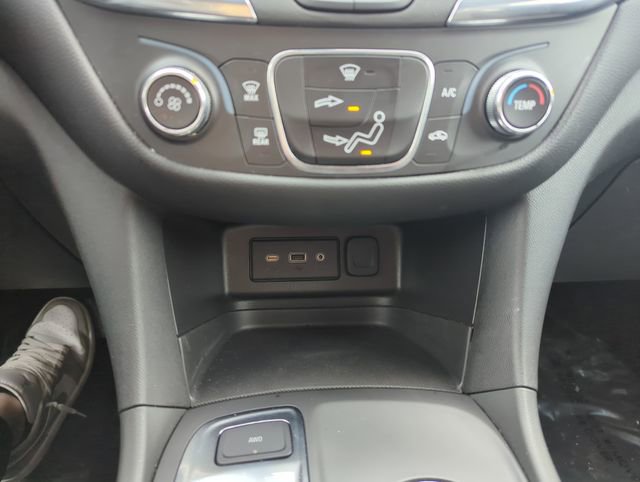 2023 Chevrolet Equinox LT photo 16