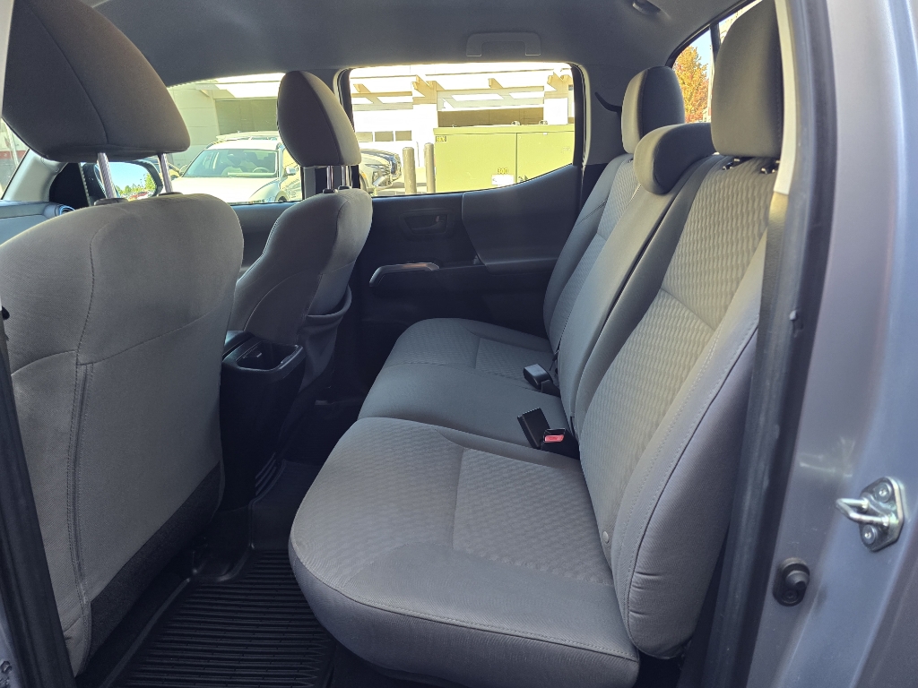 2020 Toyota Tacoma SR5 photo 14
