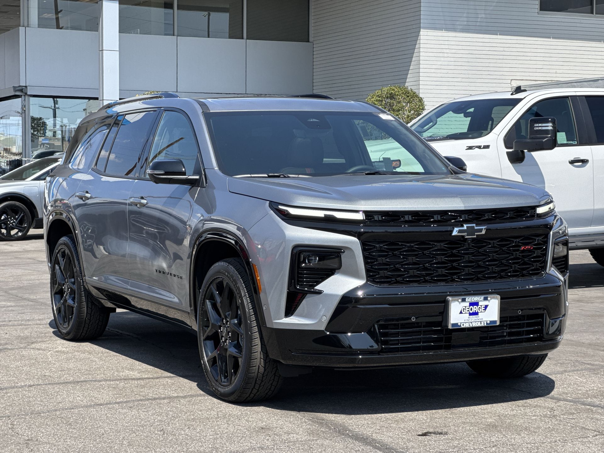 2026 Chevrolet Traverse RS photo 3