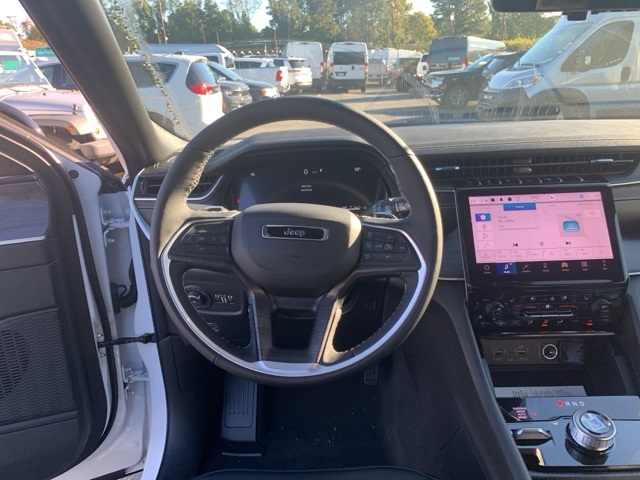 2025 Jeep Grand Cherokee Limited photo 18