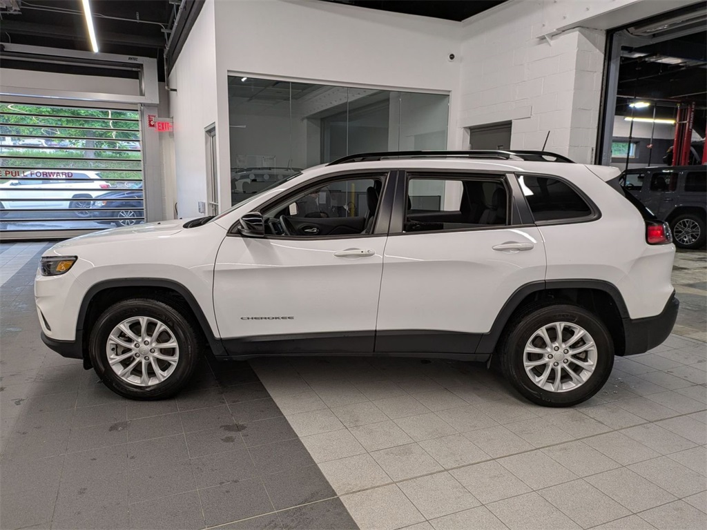 2022 Jeep Cherokee Latitude Lux photo 5