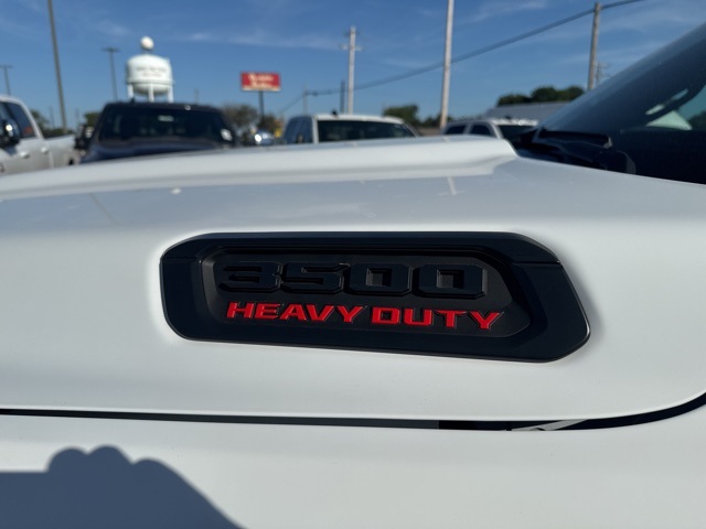 2025 Ram 3500 Tradesman photo 14