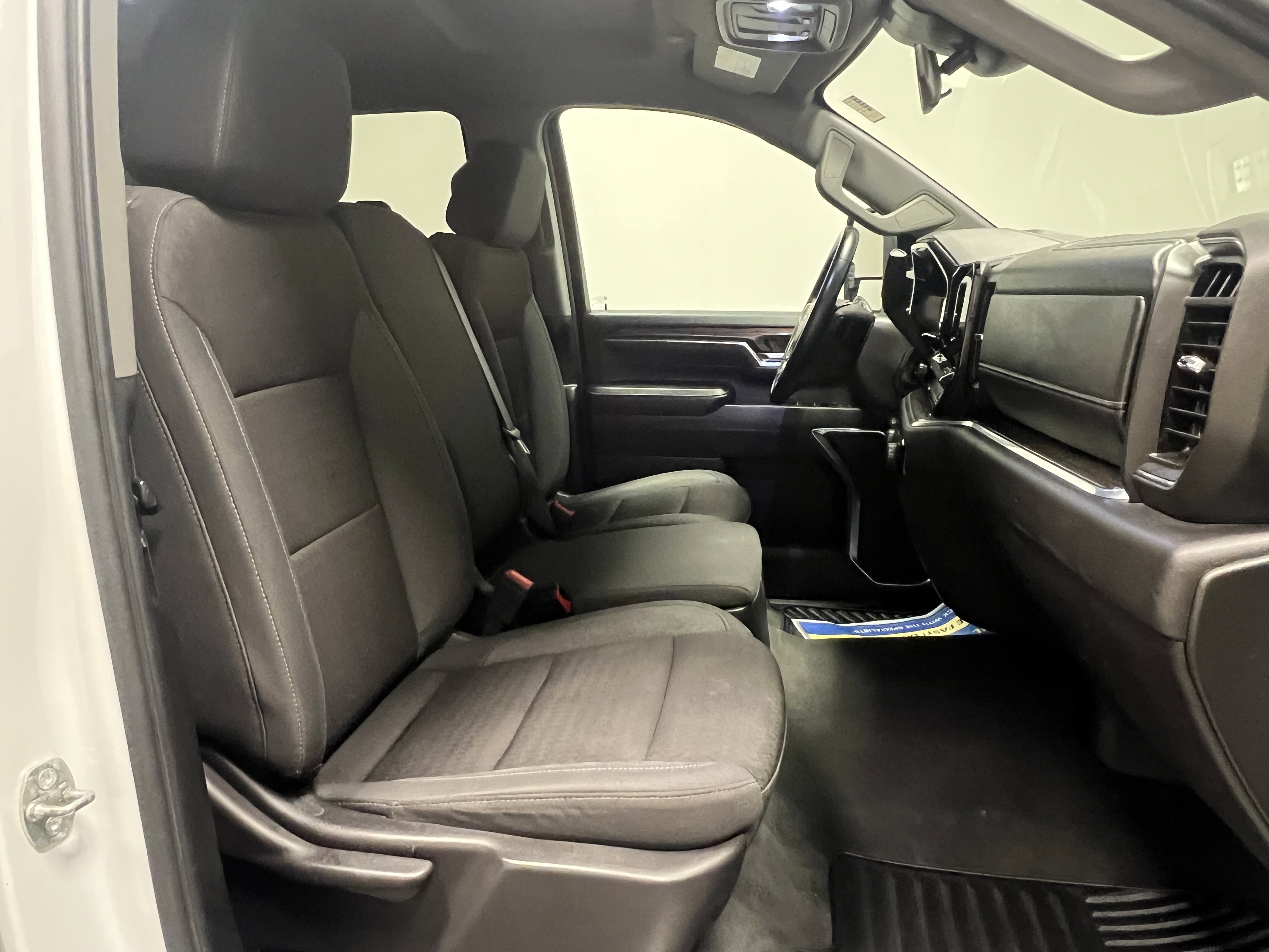 2024 Chevrolet Silverado 2500HD LT photo 12