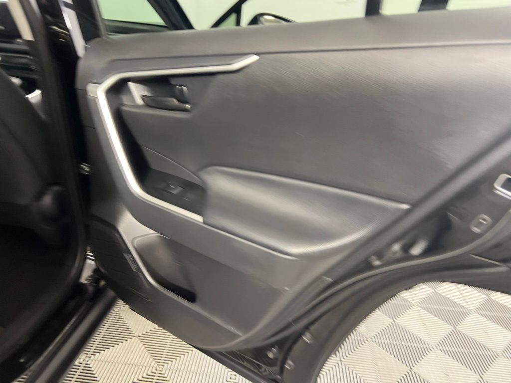 2024 Toyota RAV4 LE photo 17