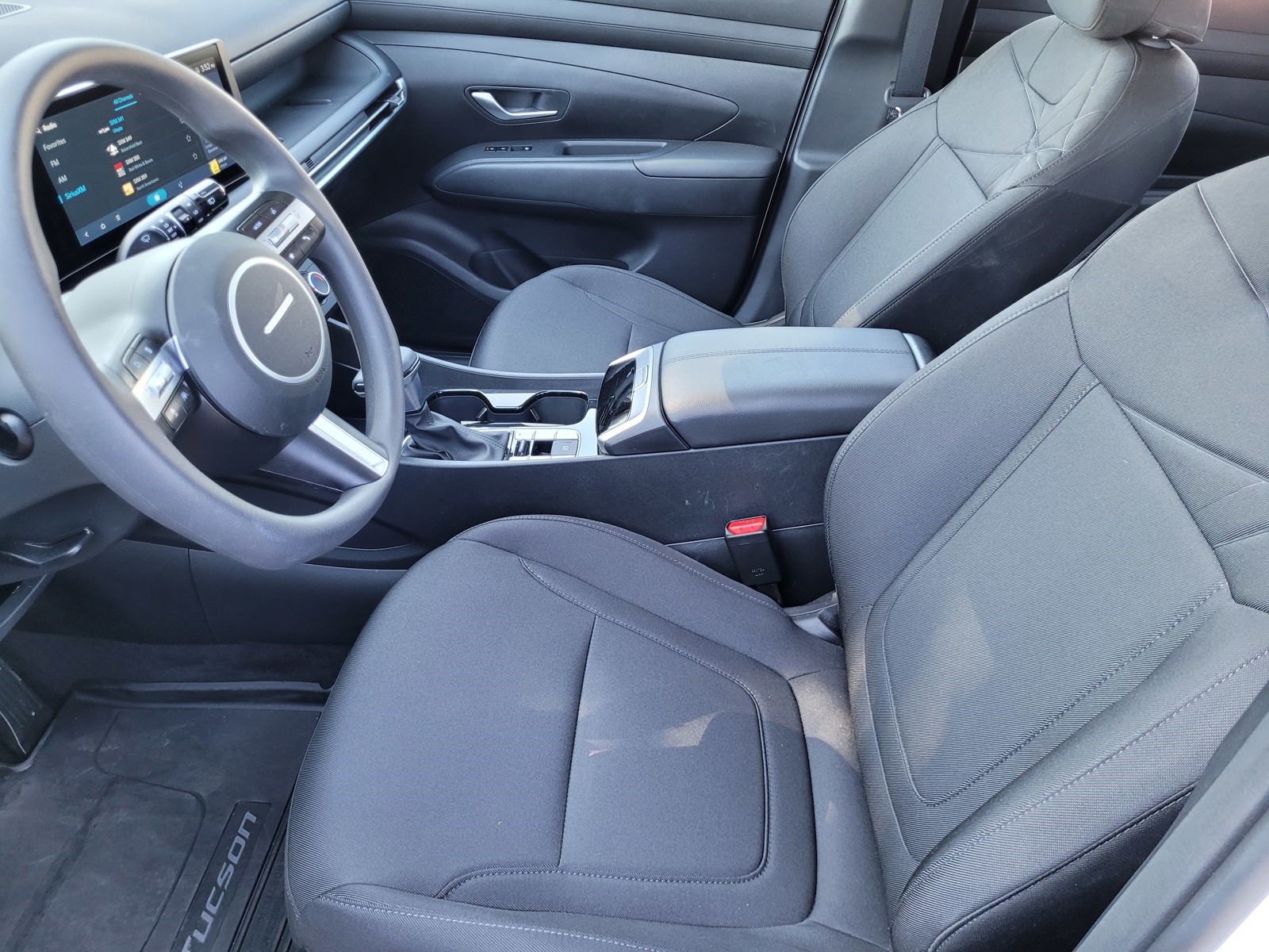2025 Hyundai Tucson SE photo 12