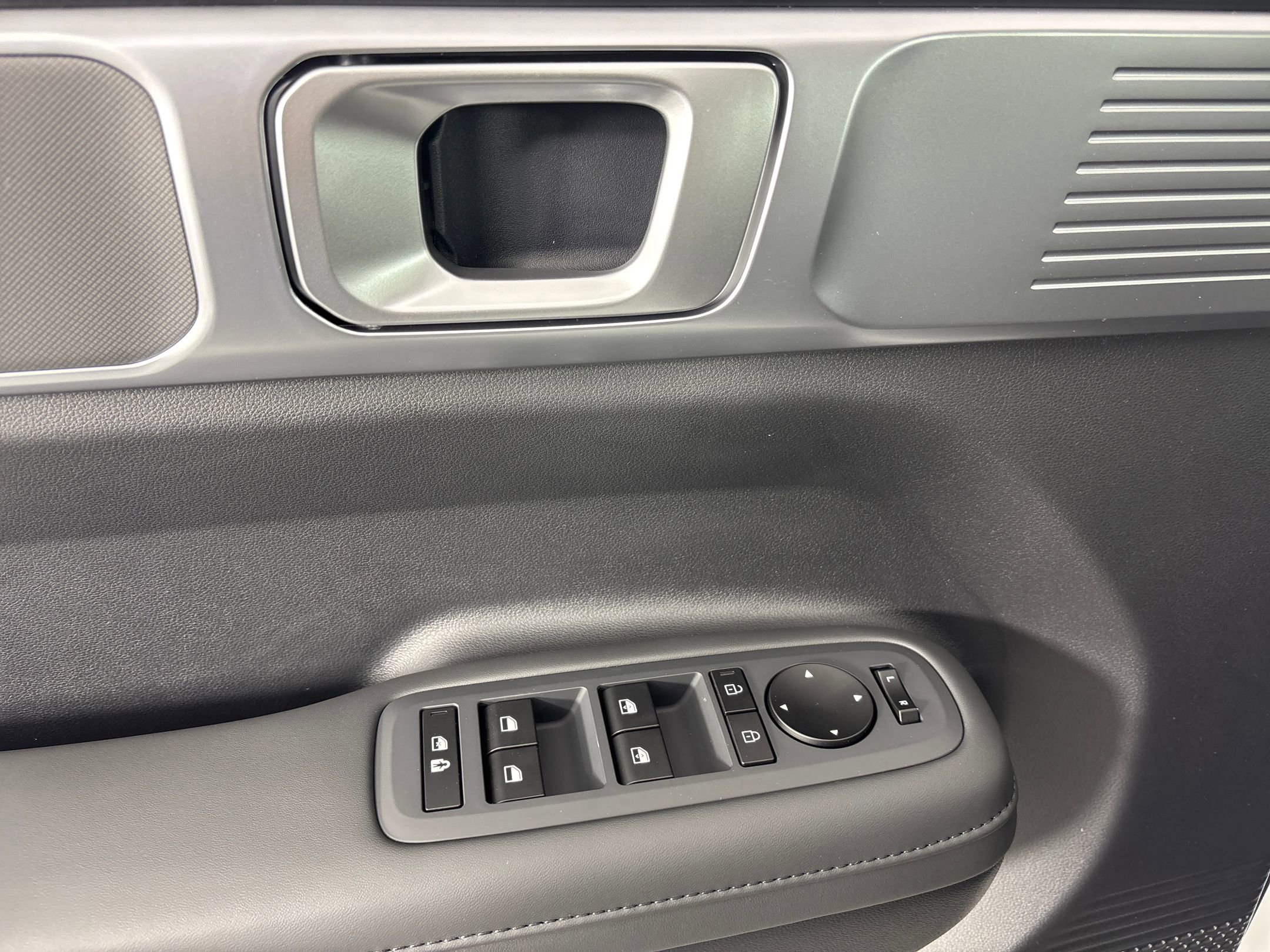 2026 Hyundai Santa Fe SEL photo 23