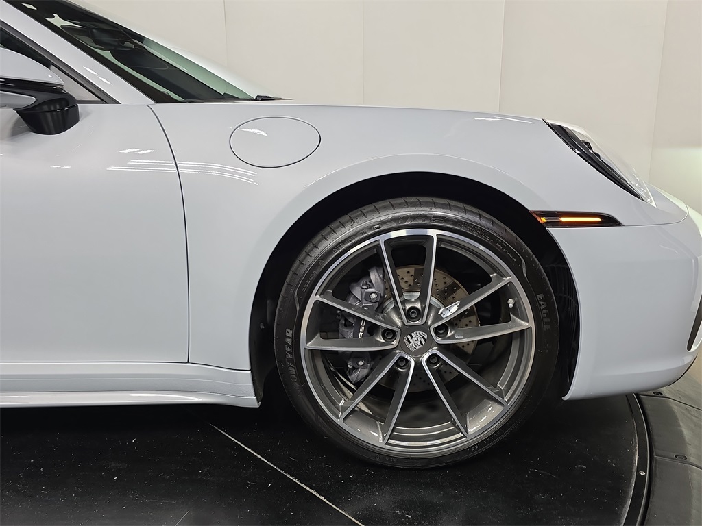 2024 Porsche 911 4 Cabriolet photo 11