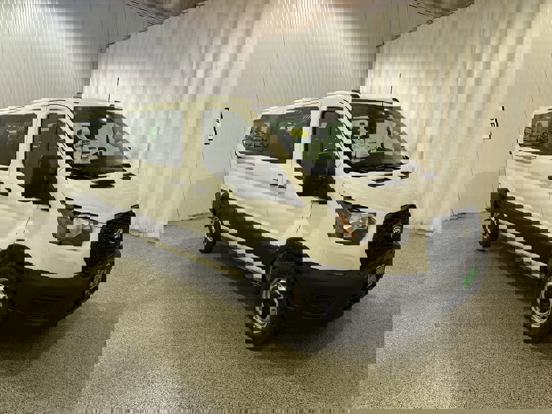 2026 Ford Transit Passenger Van XL's photo