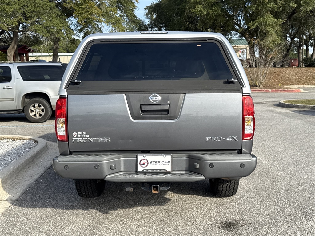 2018 Nissan Frontier PRO-4X photo 4