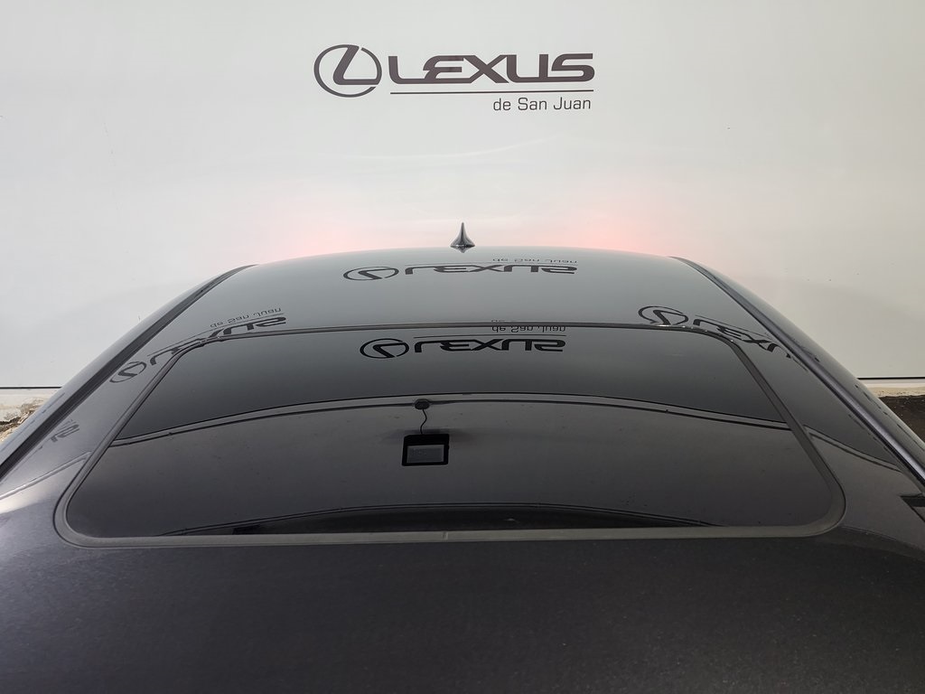 2025 Lexus IS 300 F SPORT photo 7
