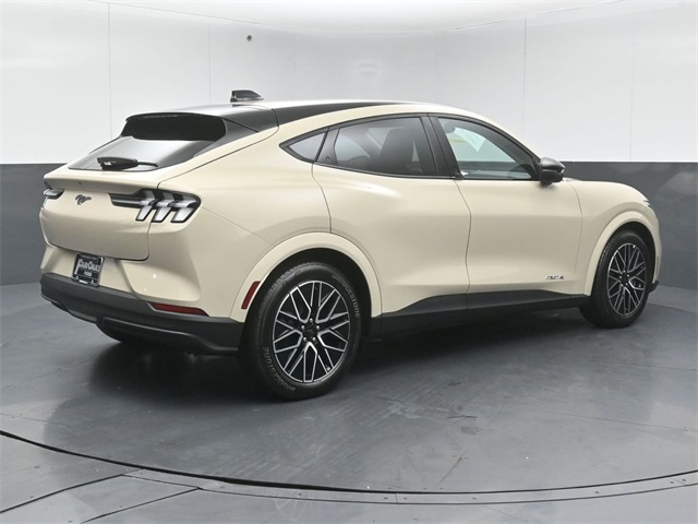 2025 FORD MUSTANG MACH-E - Image 7