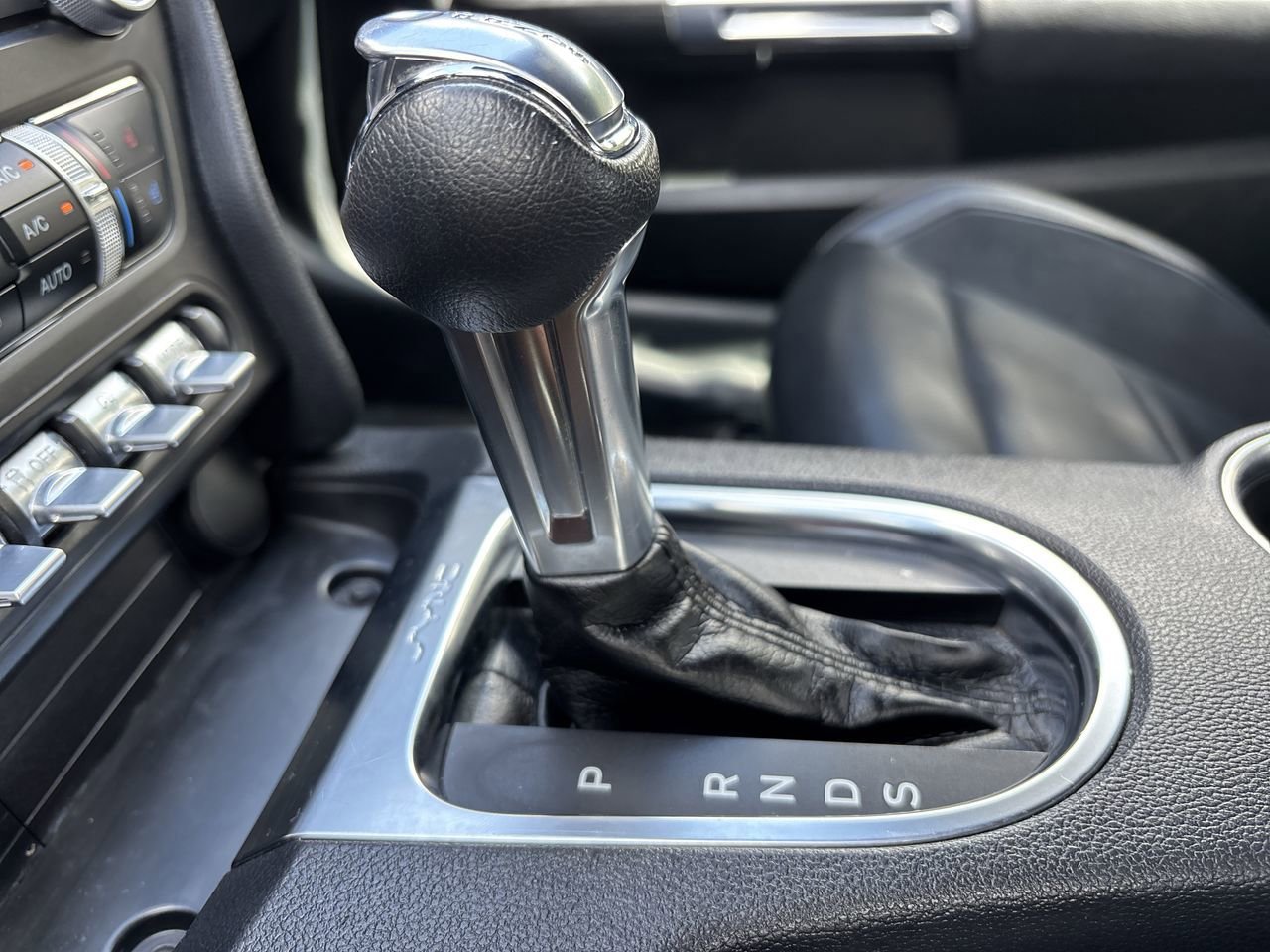 2023 Ford Mustang EcoBoost Premium photo 24
