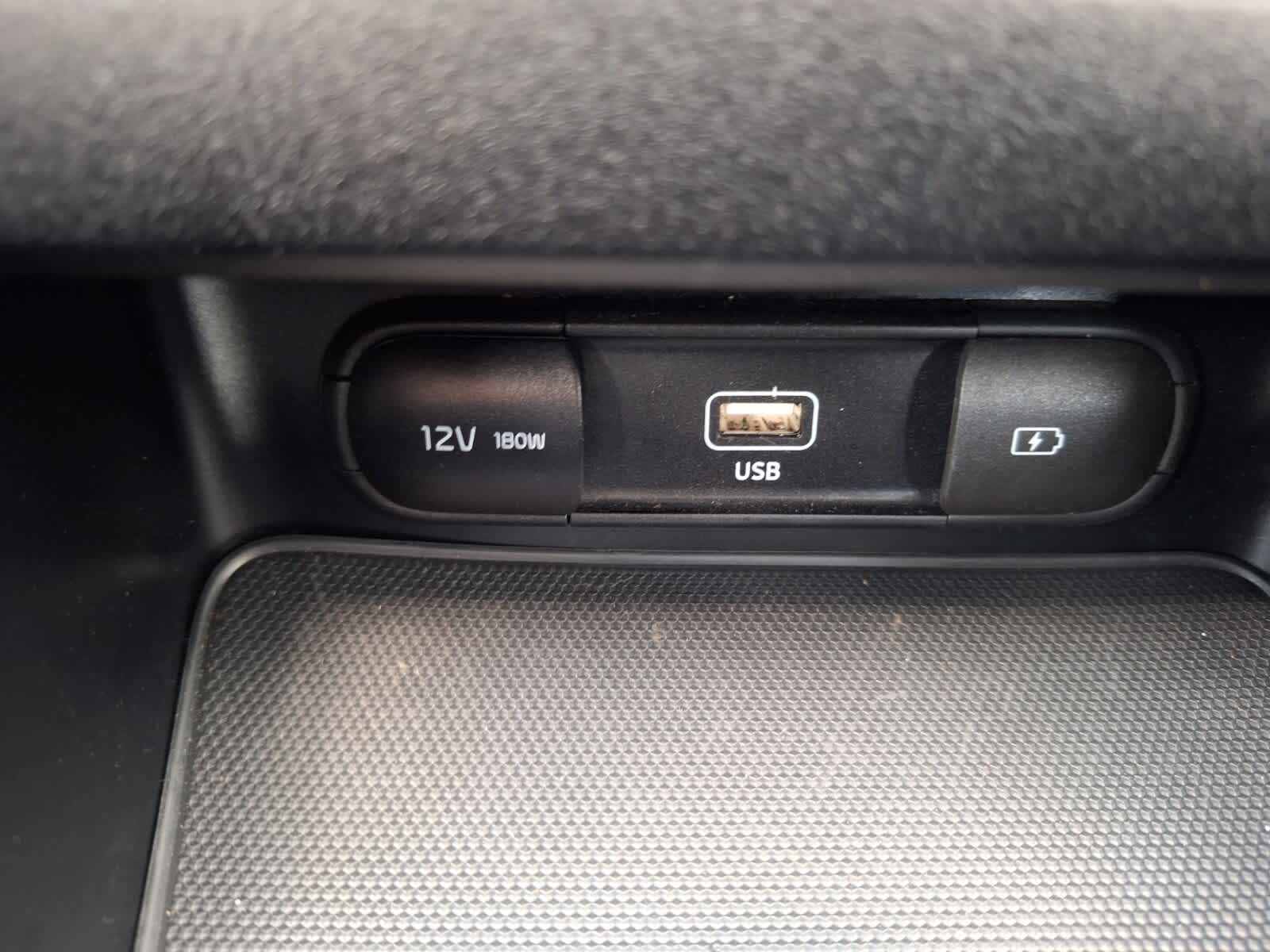 2024 Kia Forte LXS photo 17