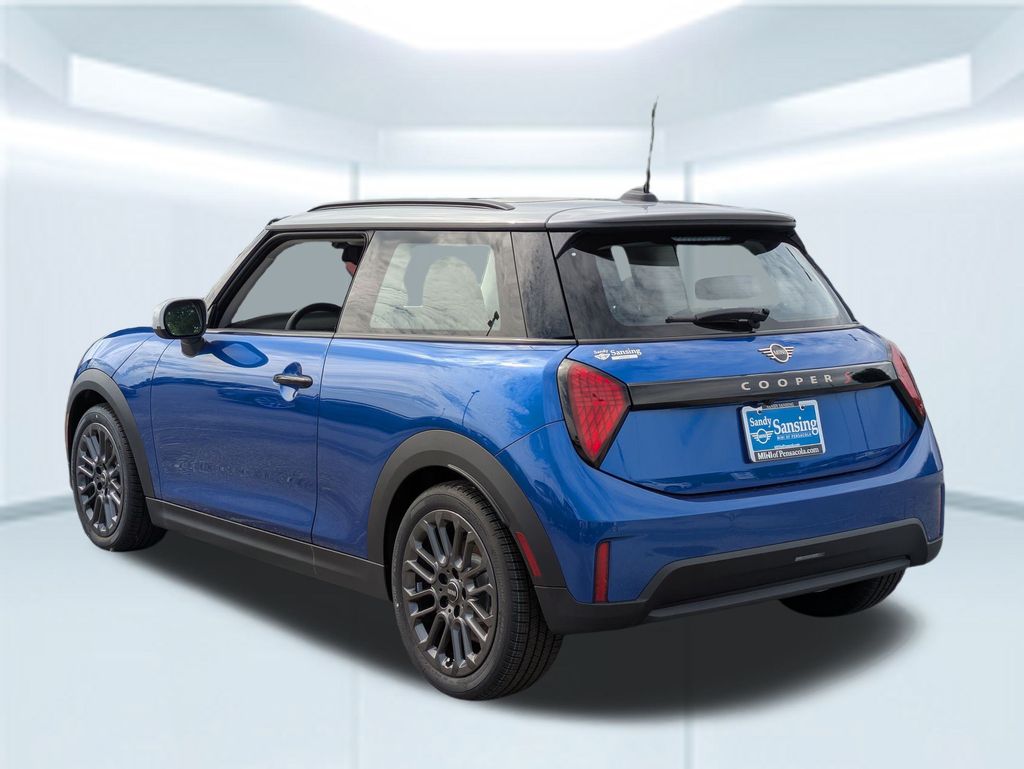 2025 Mini Cooper 2 Door Hardtop Signature photo 3