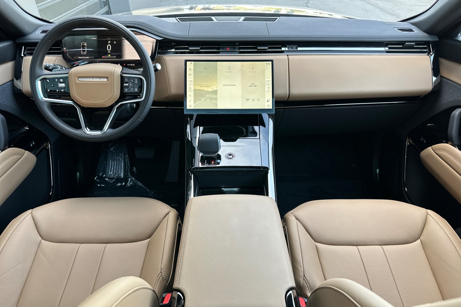 2025 Land Rover Range Rover Sport SE photo 14