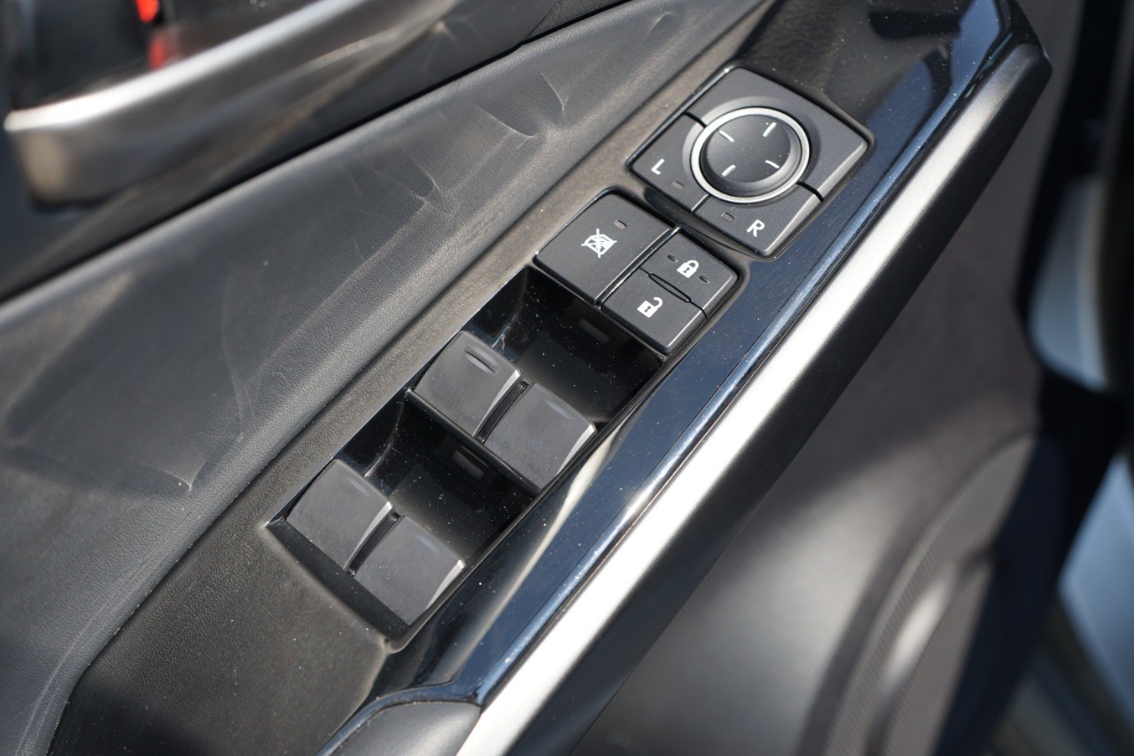 2023 Lexus IS 300 photo 22