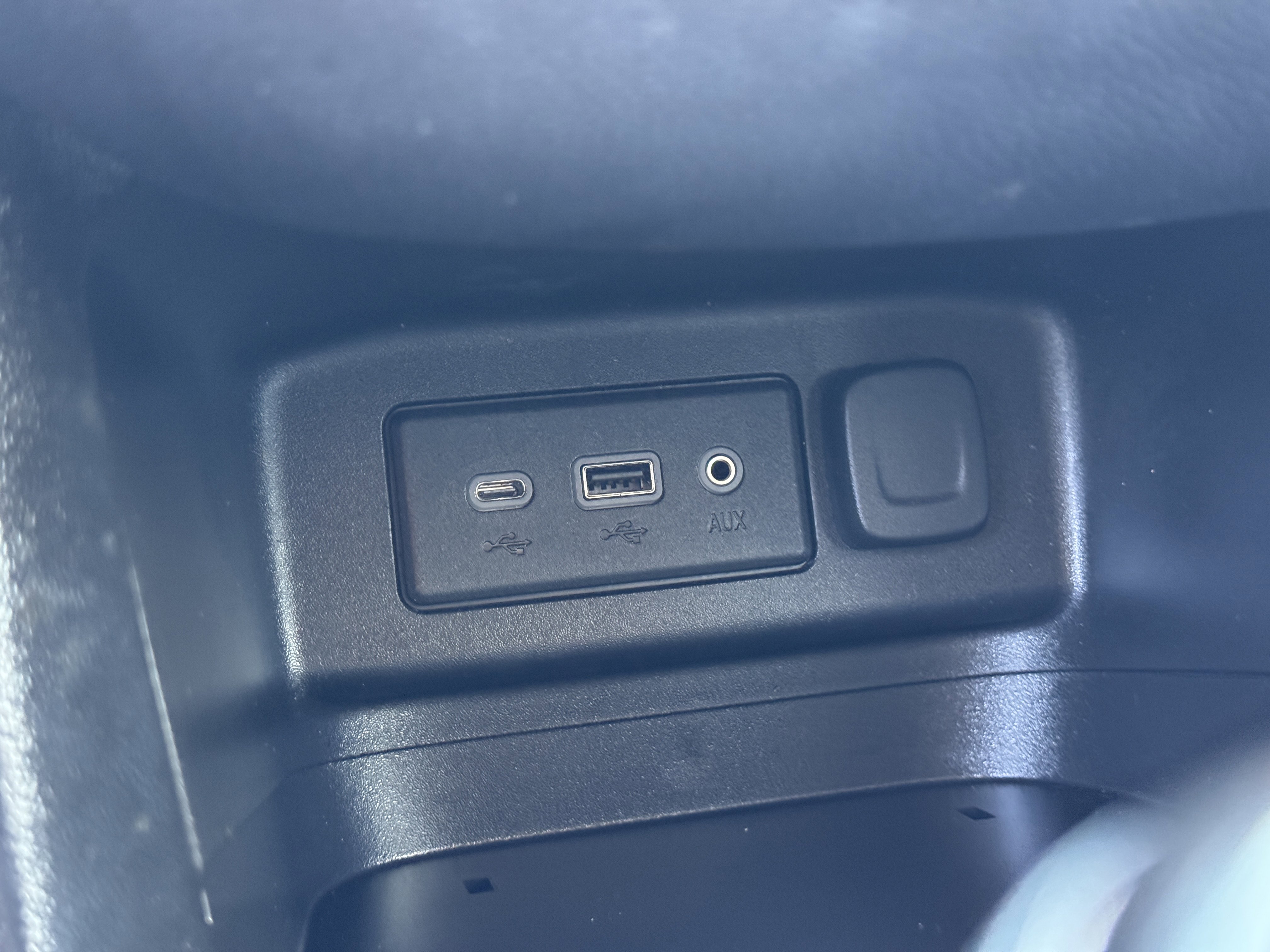 2020 Chevrolet Equinox LT photo 4
