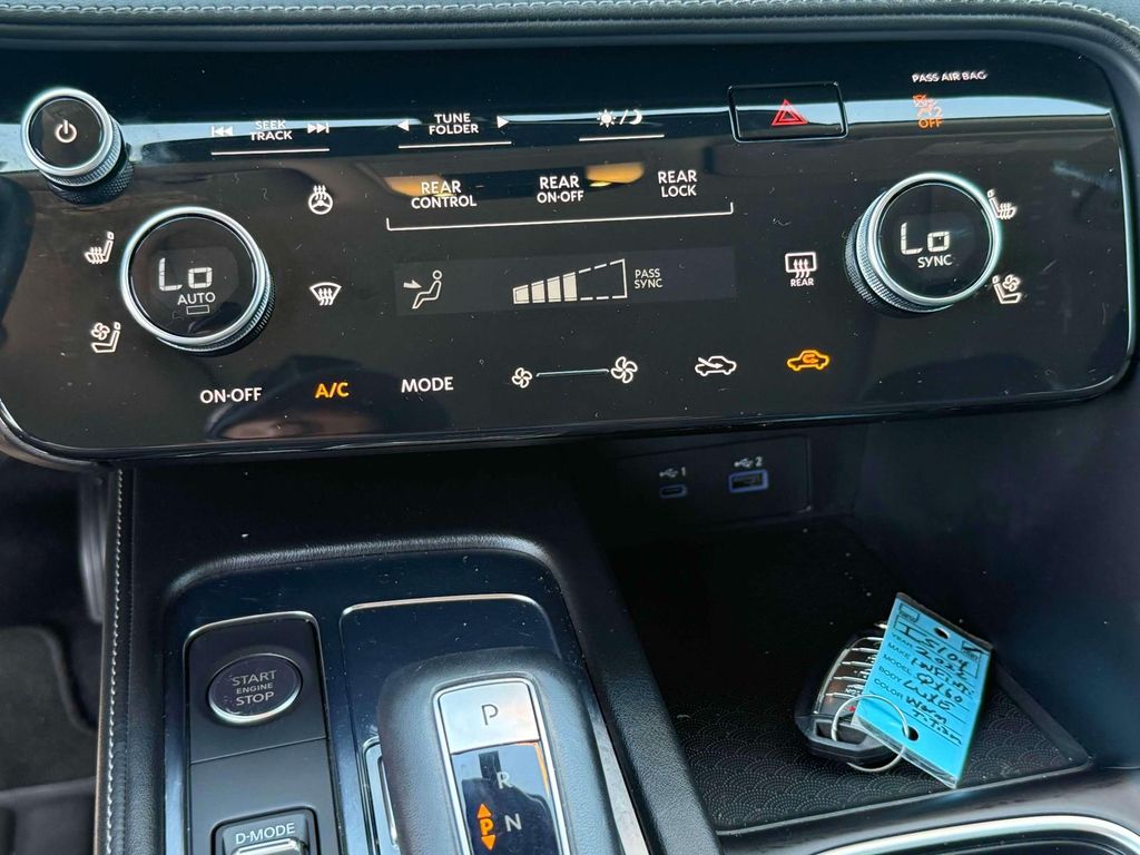 2022 Infiniti QX60 Luxe photo 10