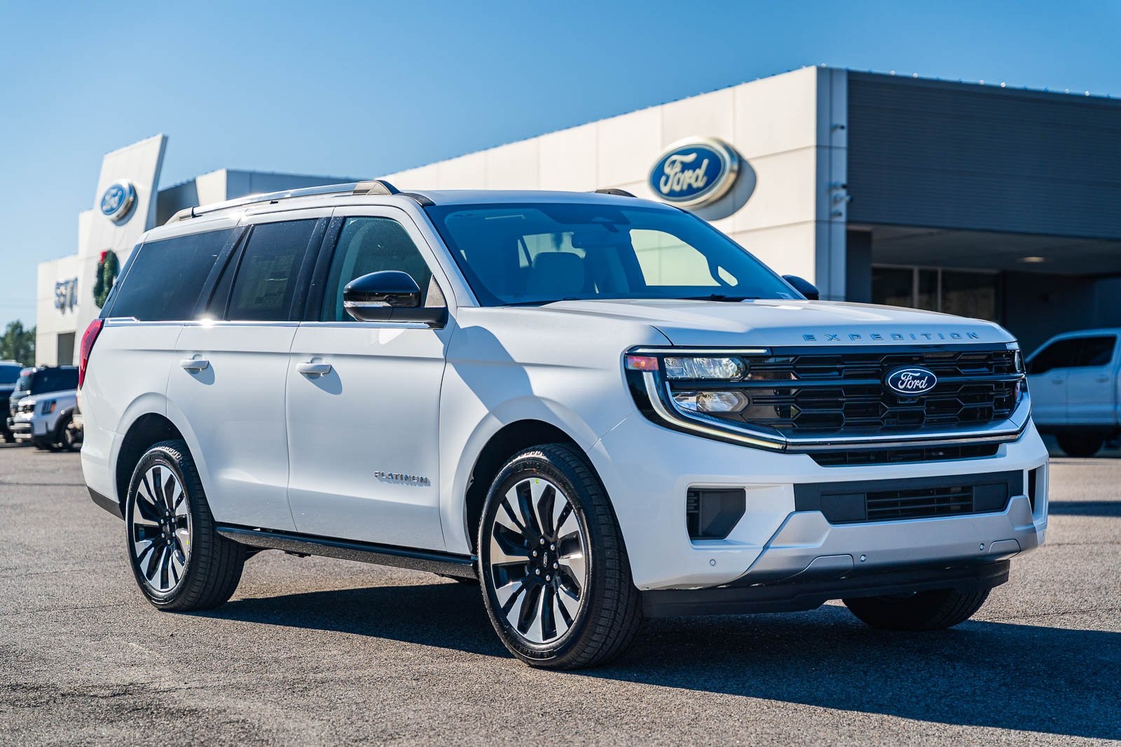 2025 Ford Expedition Platinum's photo