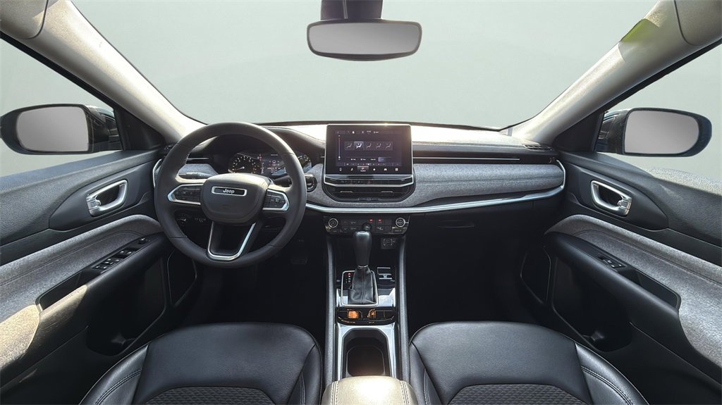 2022 Jeep Compass Latitude photo 10