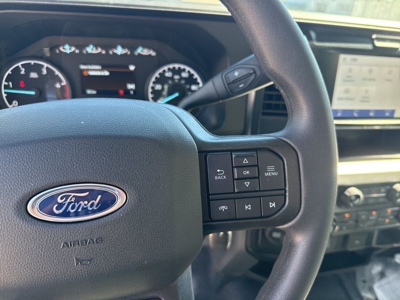 2025 Ford F-600 photo 18