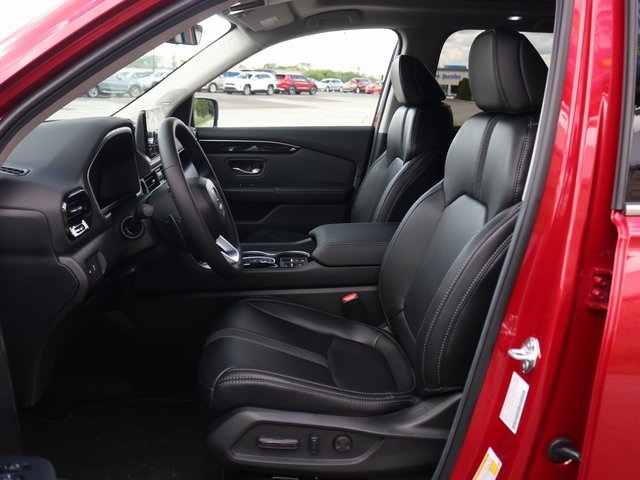 2025 Honda Pilot Touring photo 4