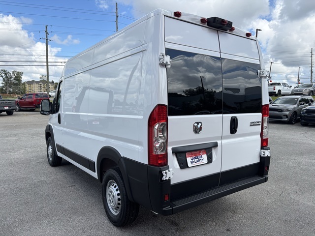 2026 Ram ProMaster 3500 photo 3