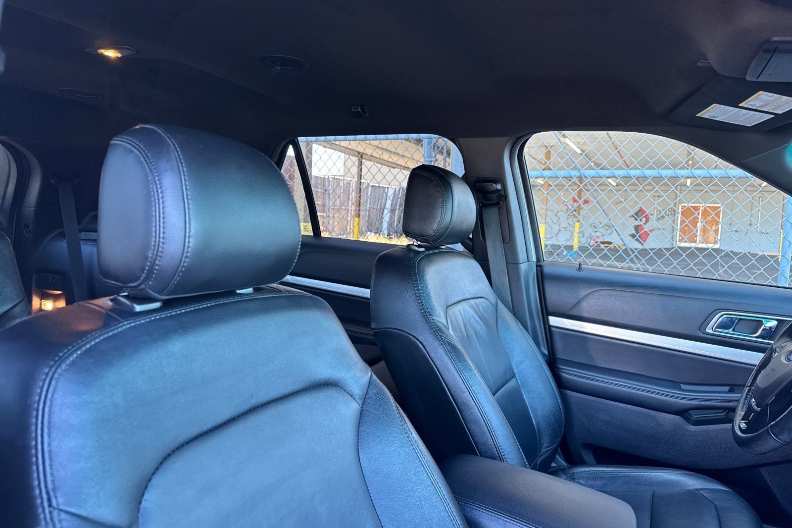 2017 Ford Explorer XLT photo 16