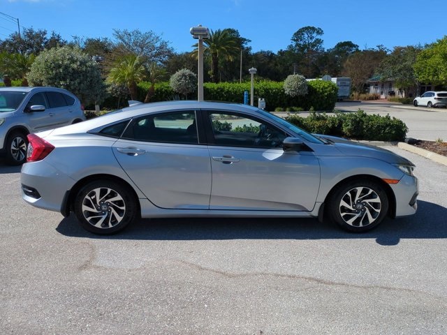 2017 Honda Civic EX photo 3